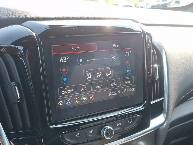 Used 2023 Chevrolet Traverse LT AWD/4WD image 16