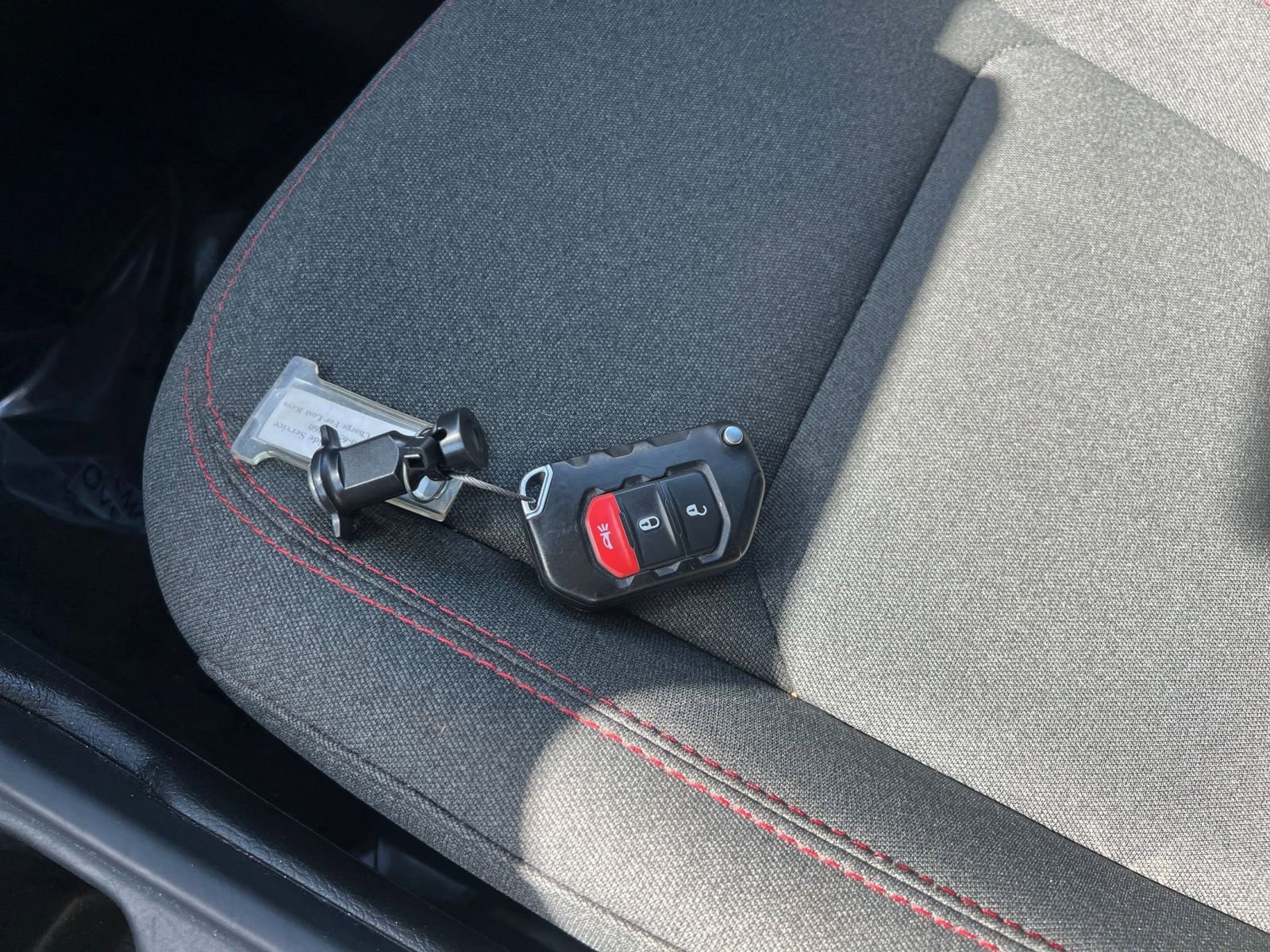 Used 2025 Jeep Wrangler Unlimited Rubicon image 22