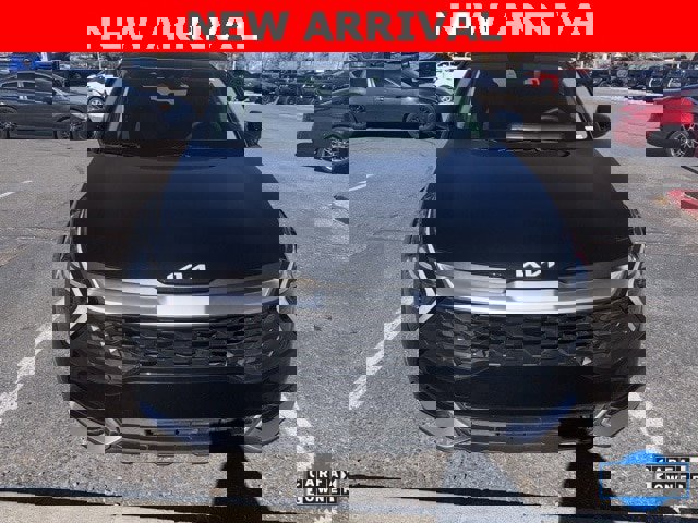 Used 2024 Kia Sportage LX image 2