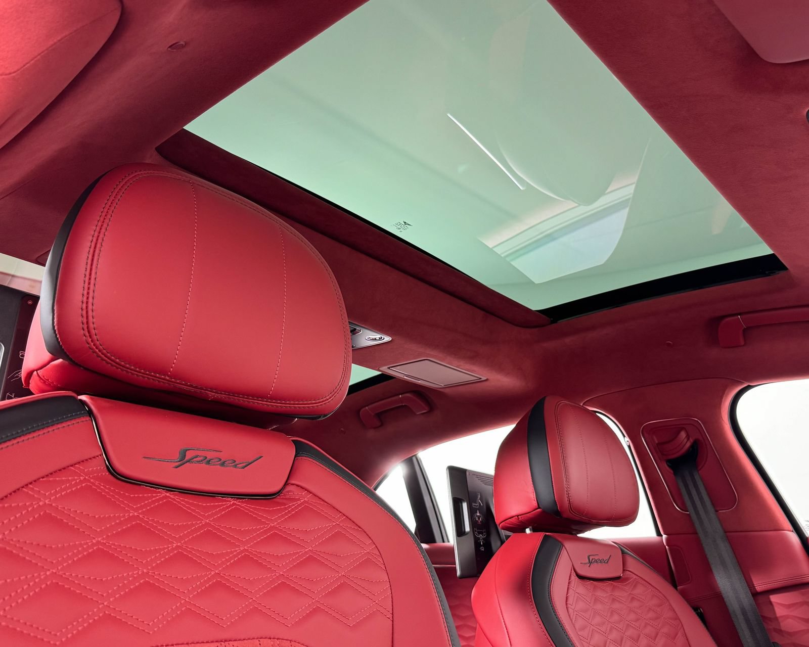 New 2025 Bentley Flying Spur Plug-In Hybrid AWD/4WD image 32