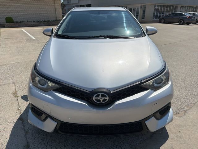 Used 2016 Scion iM image 3