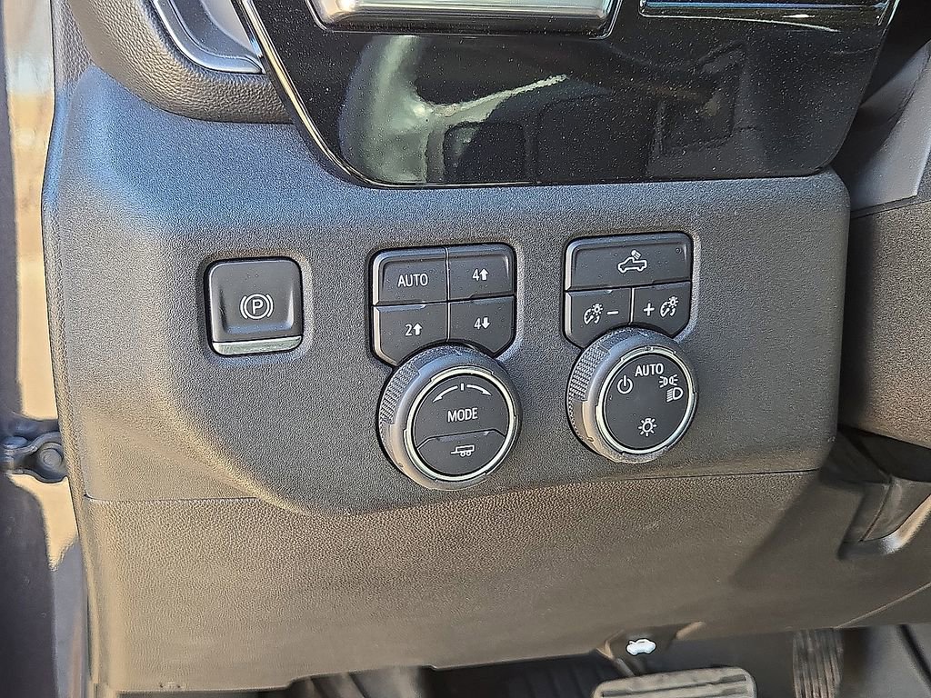Used 2023 Chevrolet Silverado 1500 LT image 23