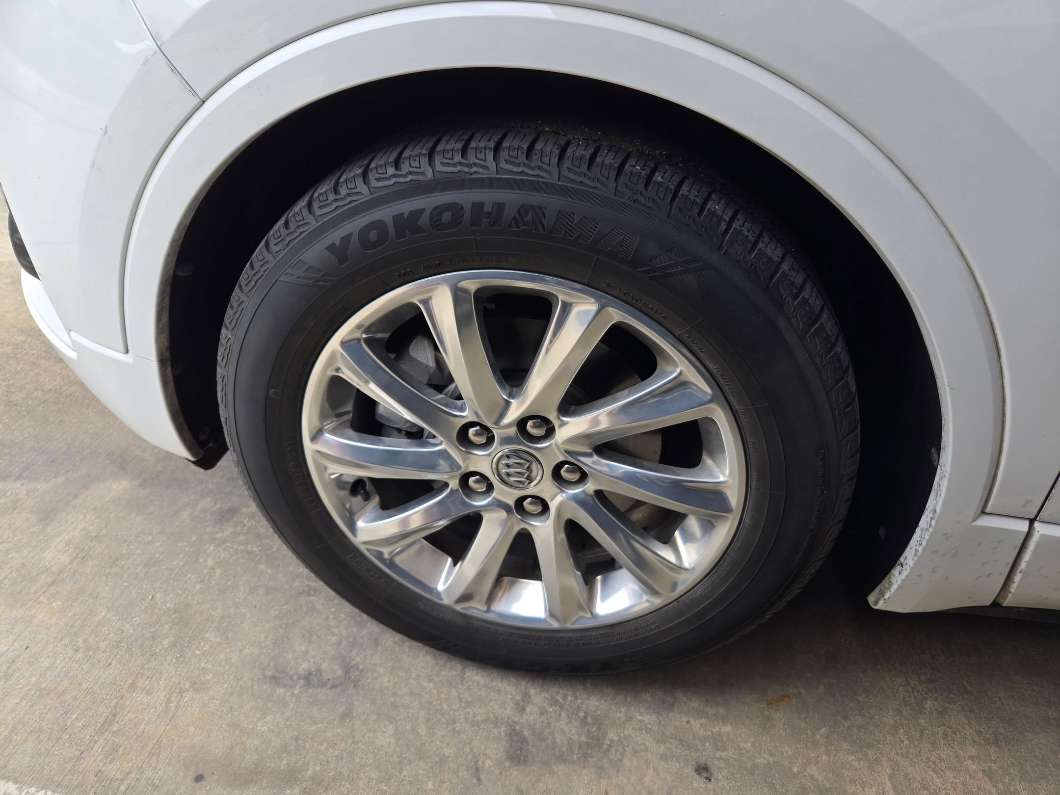 Used 2019 Buick Envision Essence FWD image 10