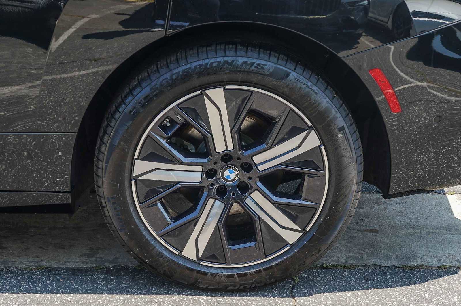 New 2026 BMW iX xDrive45 w/ Premium Package AWD/4WD image 11