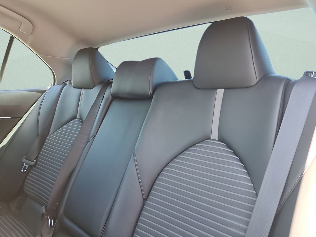 Certified 2022 Toyota Camry SE w/ Convenience Package image 8