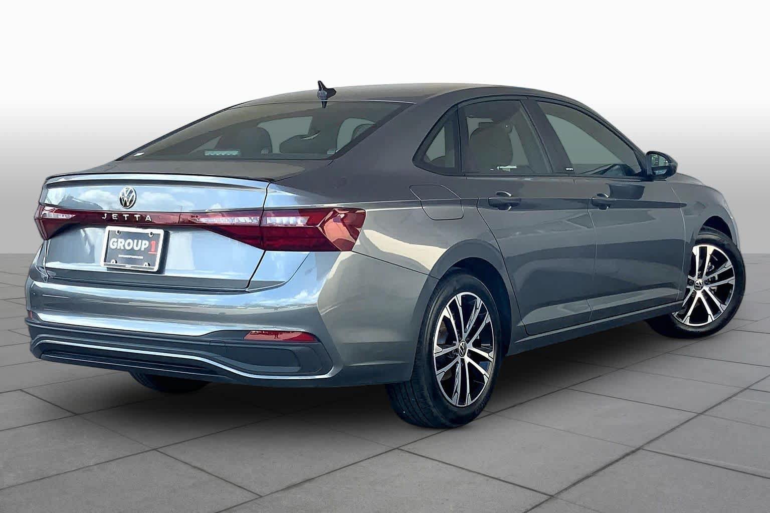 Used 2026 Volkswagen Jetta Sport FWD image 14