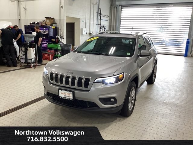 Used 2019 Jeep Cherokee Latitude Plus w/ Comfort/Convenience Group