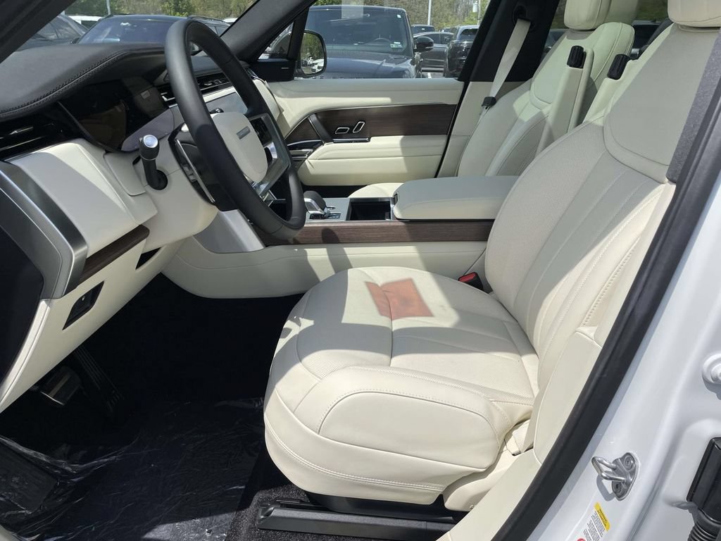 New 2026 Land Rover Range Rover SE AWD/4WD image 14
