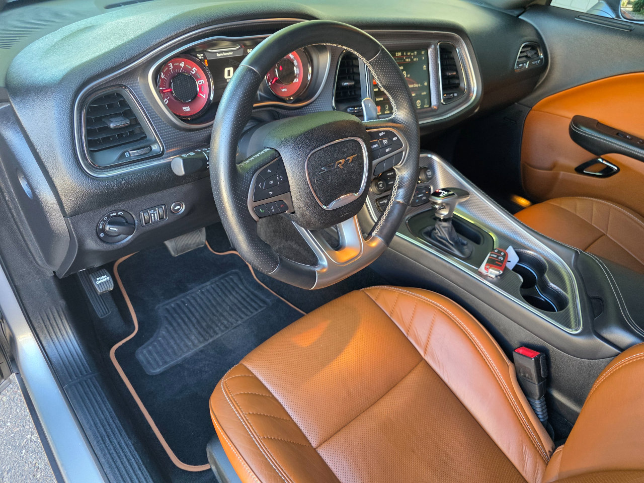 Used 2015 Dodge Challenger SRT Hellcat image 39