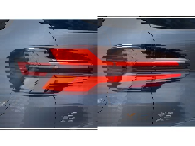 New 2026 BMW X5 xDrive40i image 8