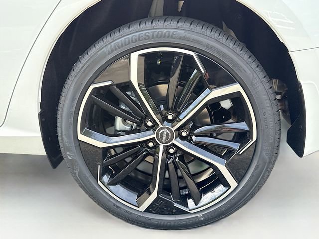 New 2025 Nissan Altima 2.5 SR w/ SR Premium Package image 18