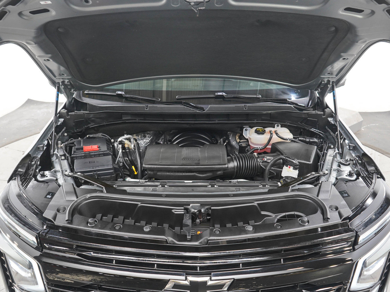 Used 2026 Chevrolet Tahoe RST w/ RST Capability Package AWD/4WD image 30