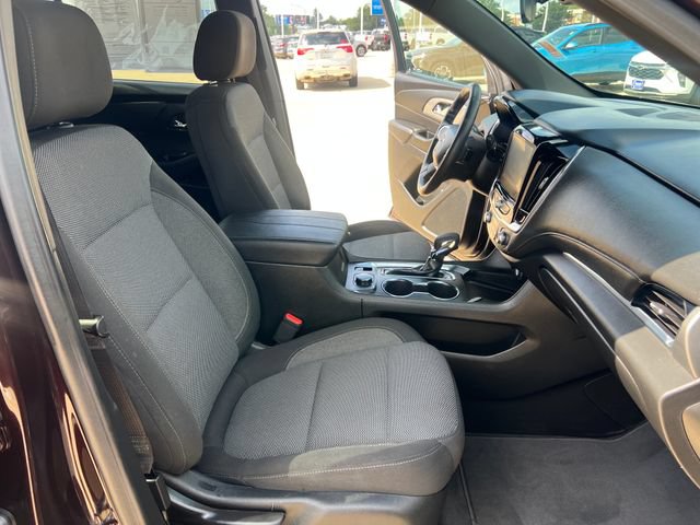 Used 2023 Chevrolet Traverse LT AWD/4WD image 16