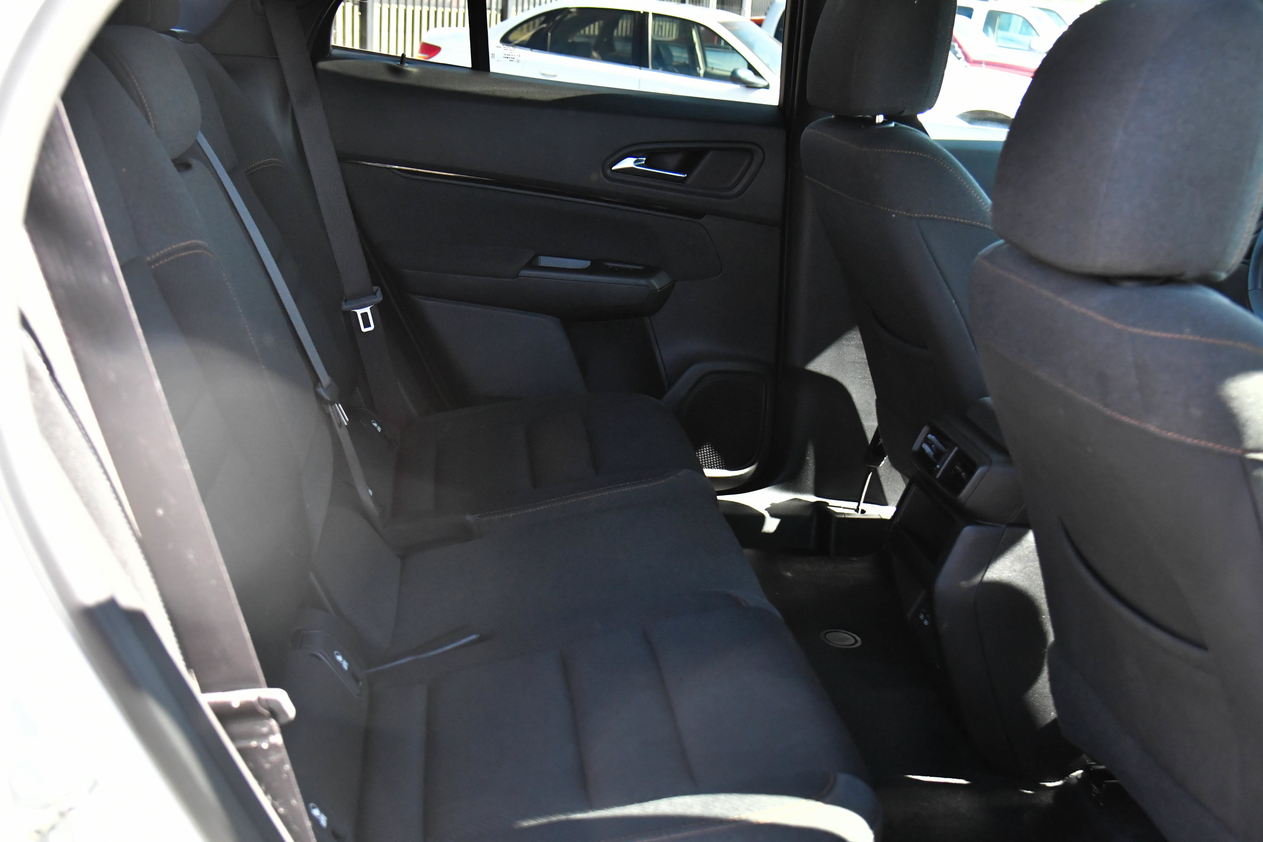 Used 2024 Honda Prologue EX image 44