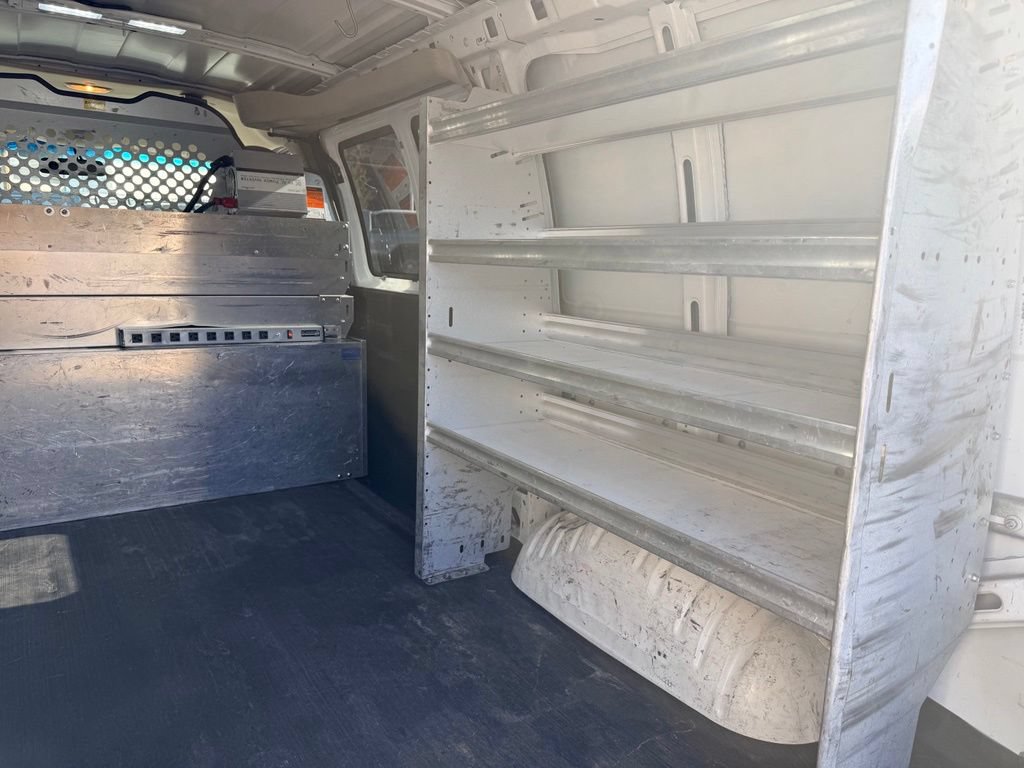 Used 2015 Chevrolet Express 3500 RWD image 29