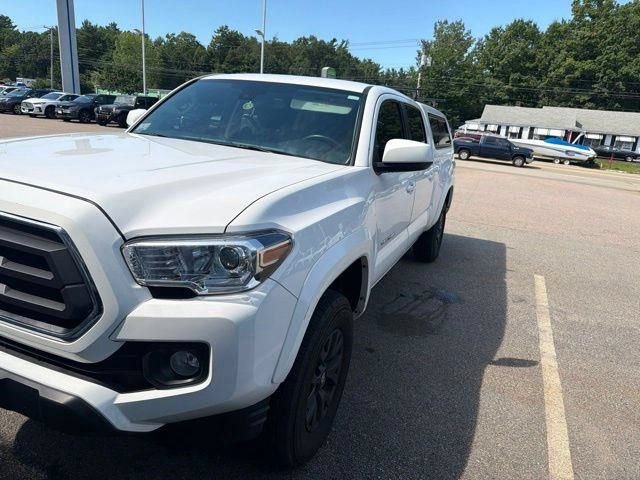 Used 2023 Toyota Tacoma SR5 AWD/4WD image 2