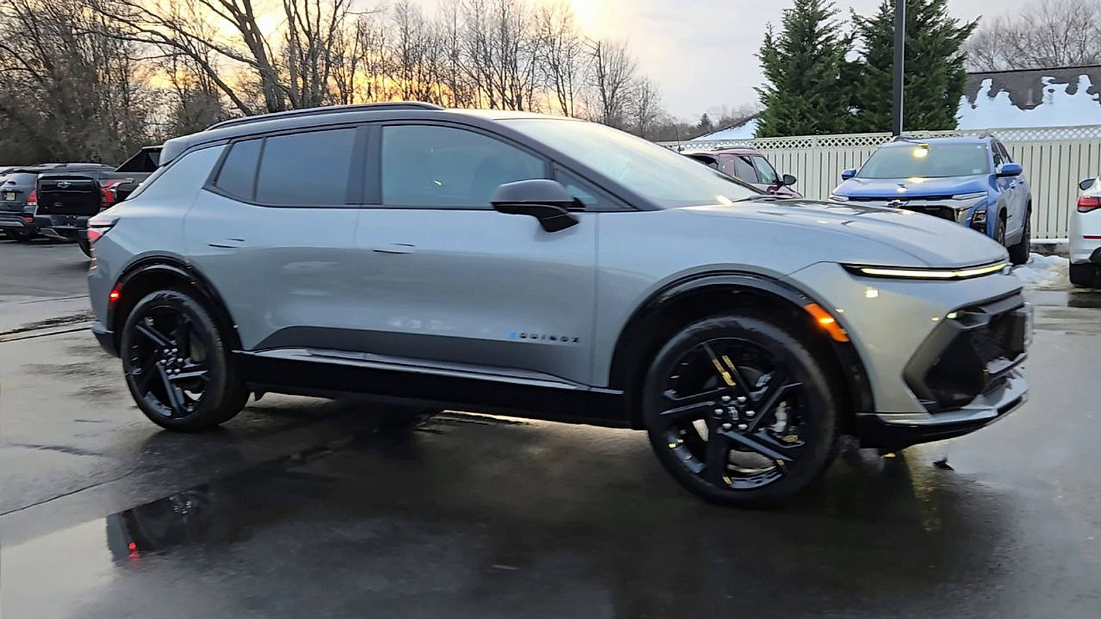 New 2026 Chevrolet Equinox EV RS image 6