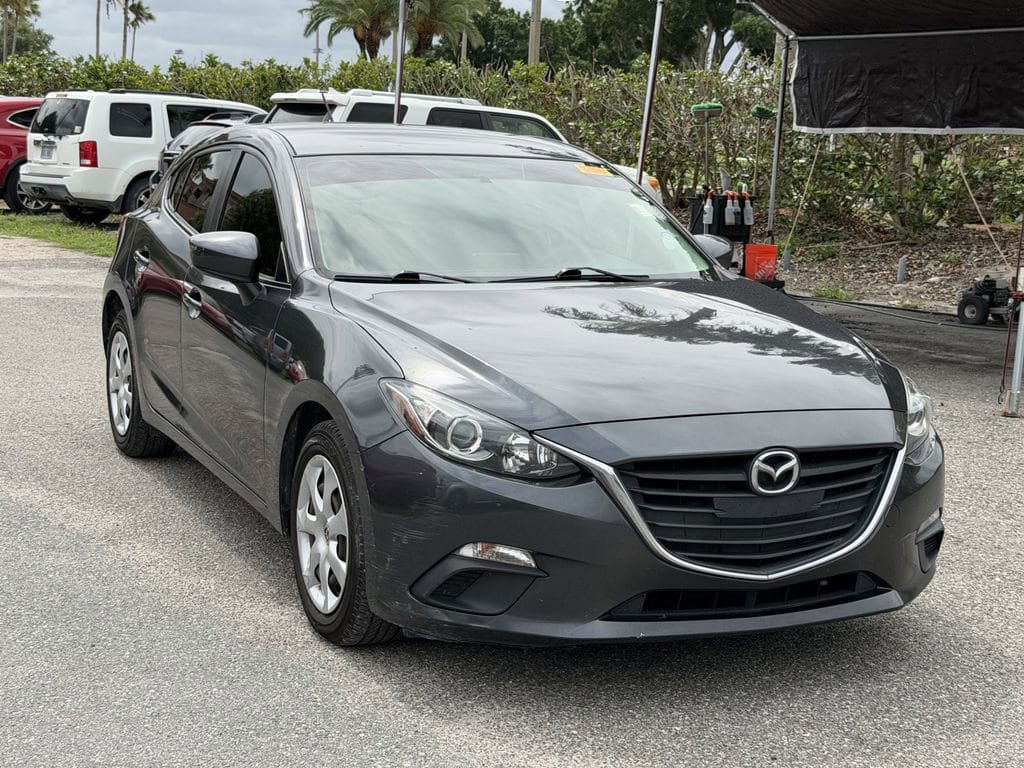 Used 2015 MAZDA MAZDA3 i Sport FWD image 2