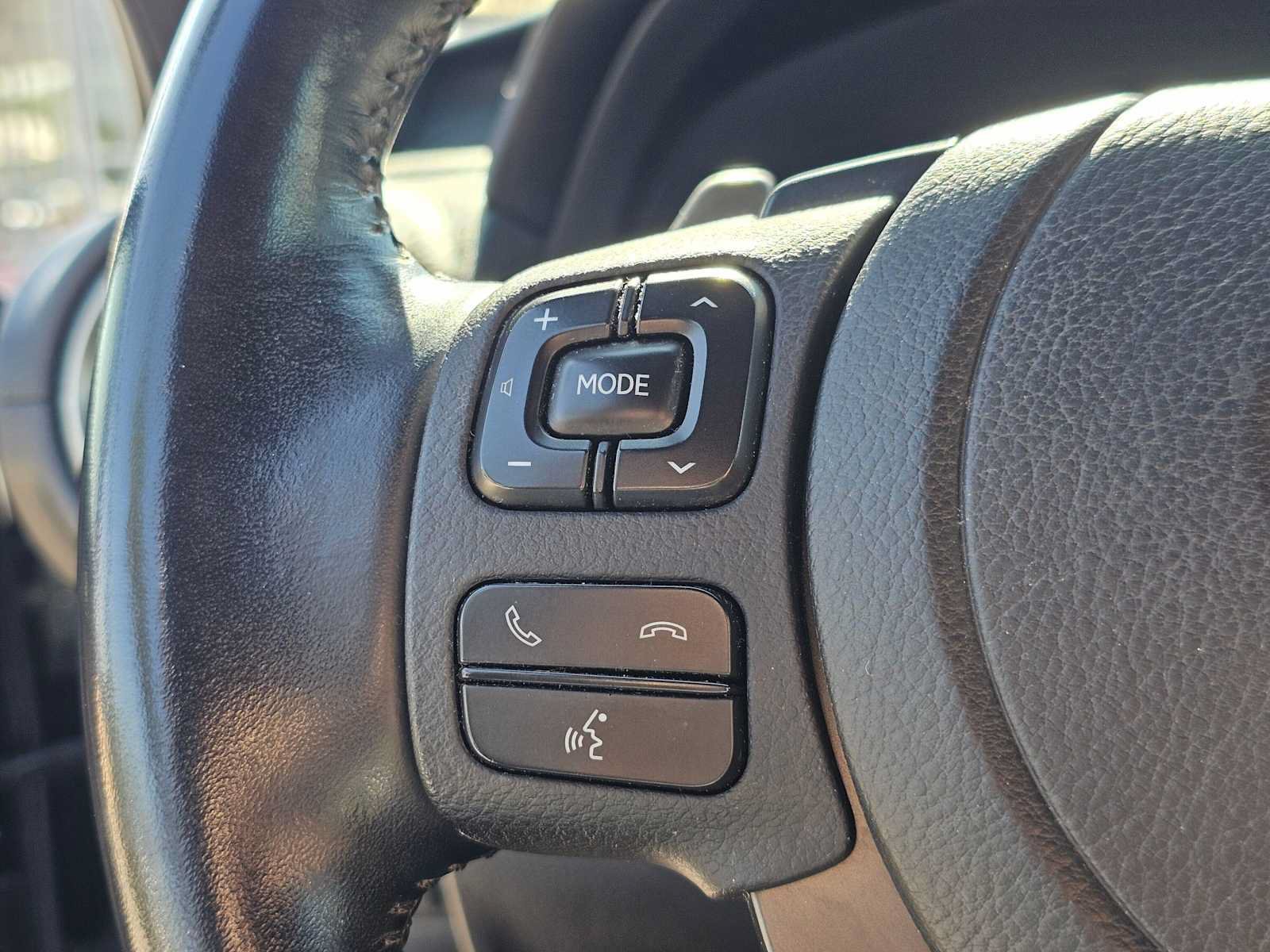 Used 2022 Lexus IS 300 AWD image 28