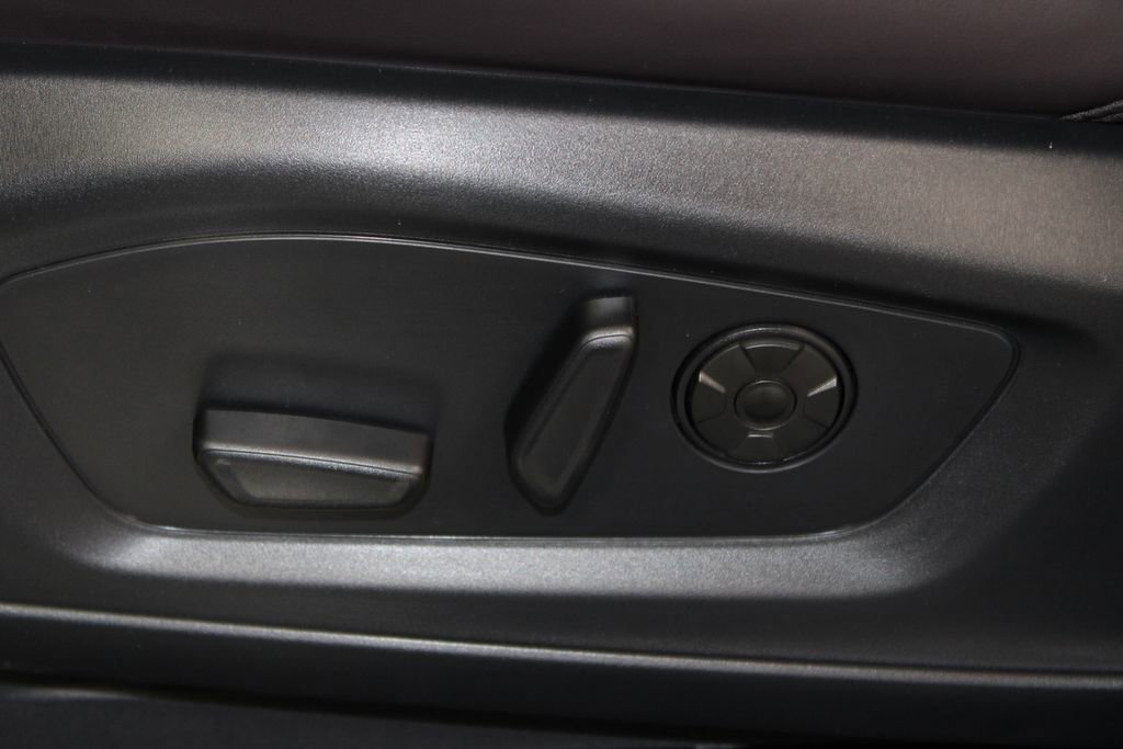 New 2026 Ford Explorer Platinum image 21