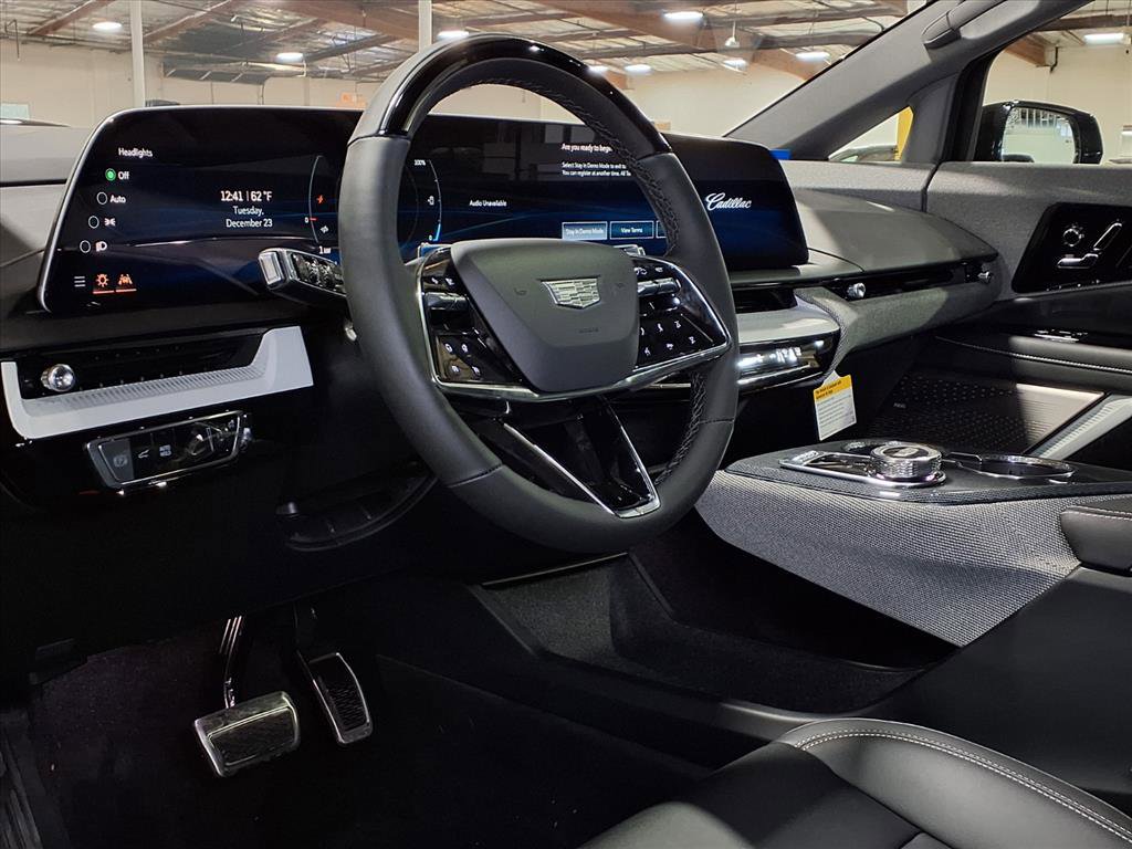 New 2026 Cadillac Optiq Sport 1 image 13