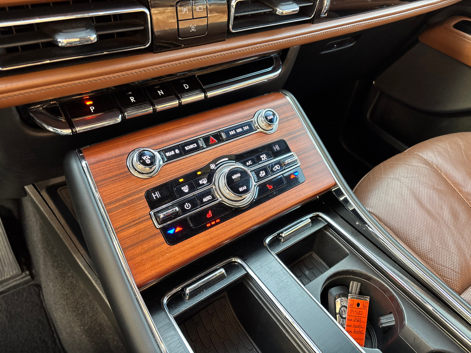 Used 2020 Lincoln Aviator Reserve image 22