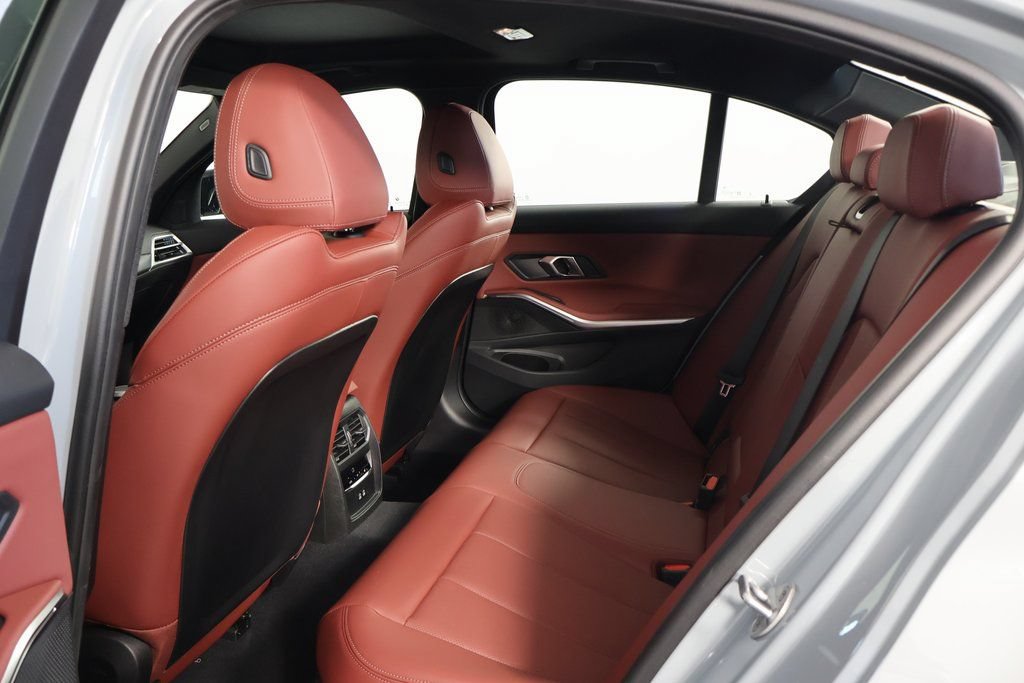 New 2026 BMW 330i Sedan w/ M Sport Package RWD image 6