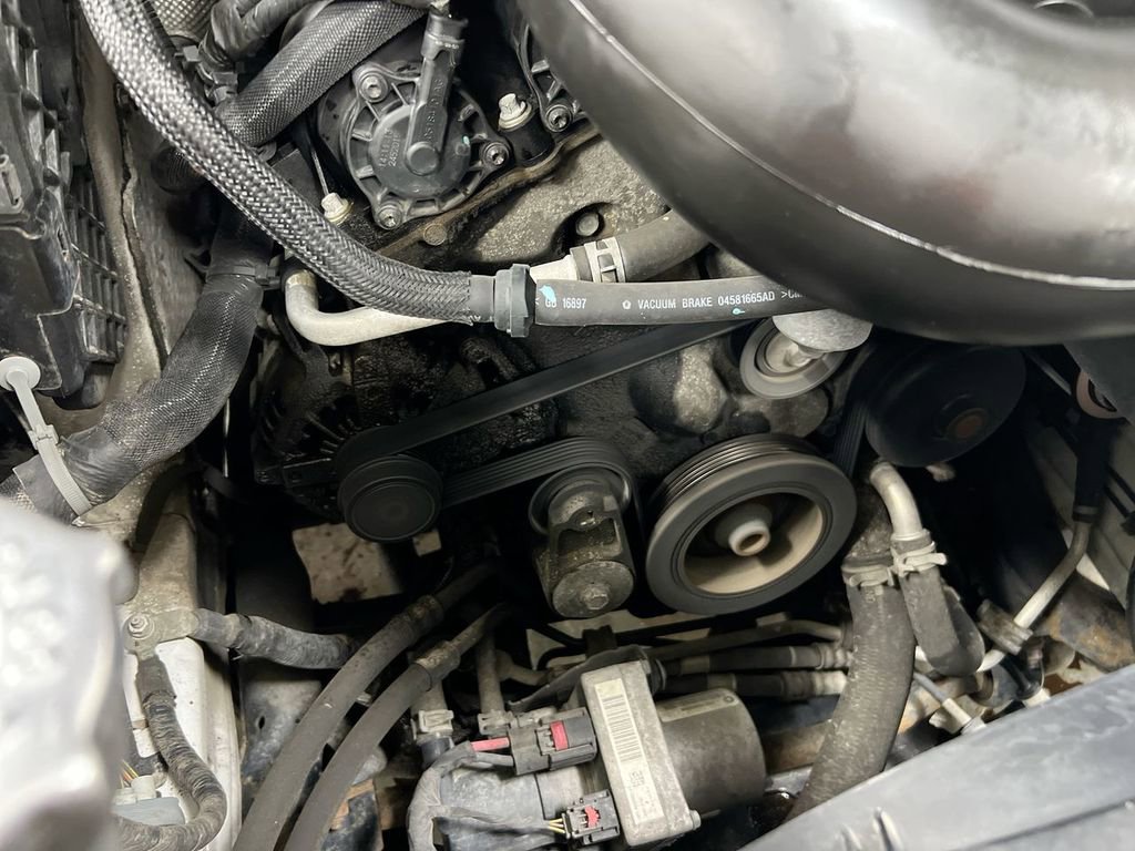 Used 2015 Jeep Grand Cherokee Altitude AWD/4WD image 29