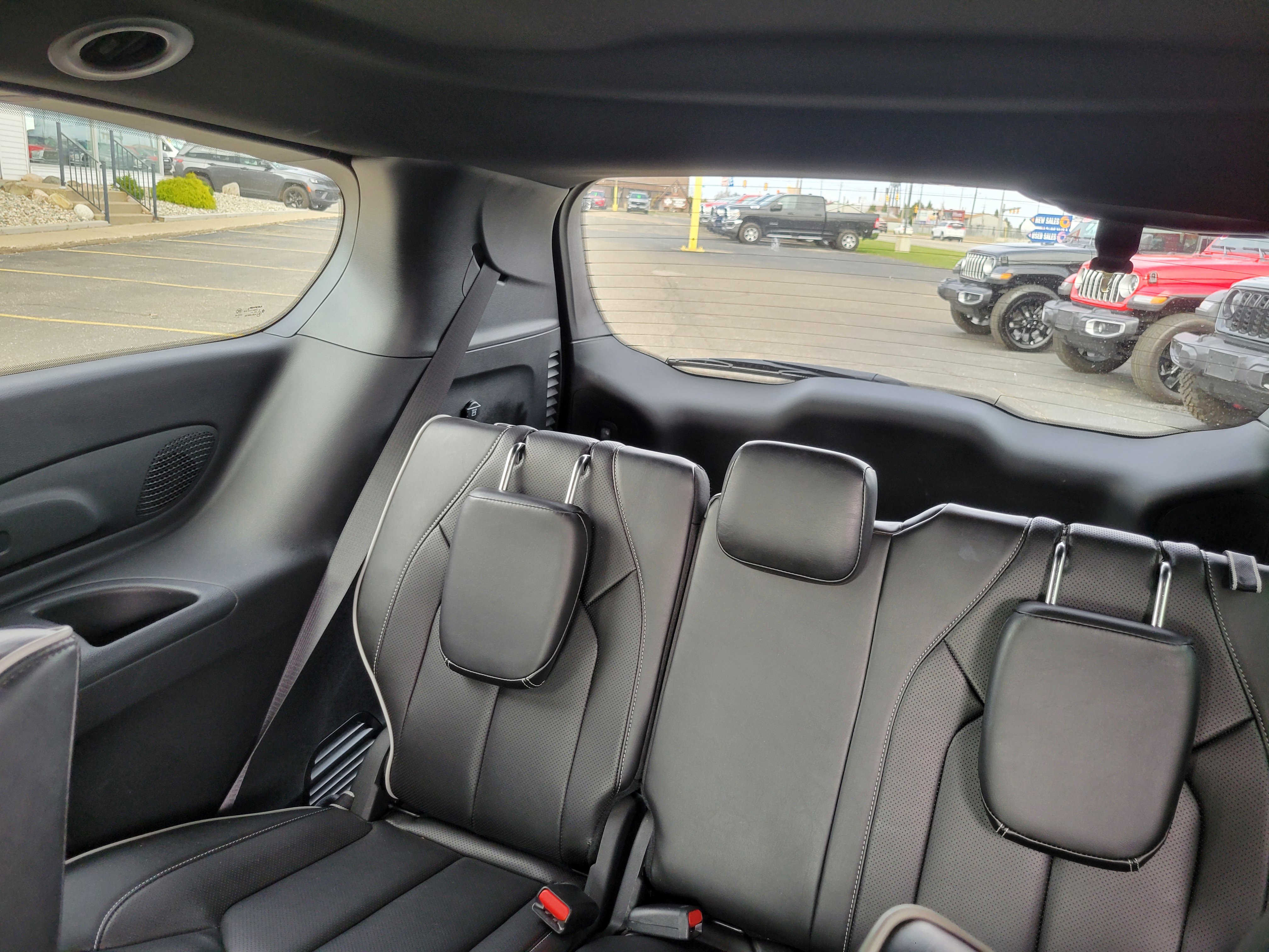 Used 2022 Chrysler Pacifica Limited w/ S Appearance Package image 18