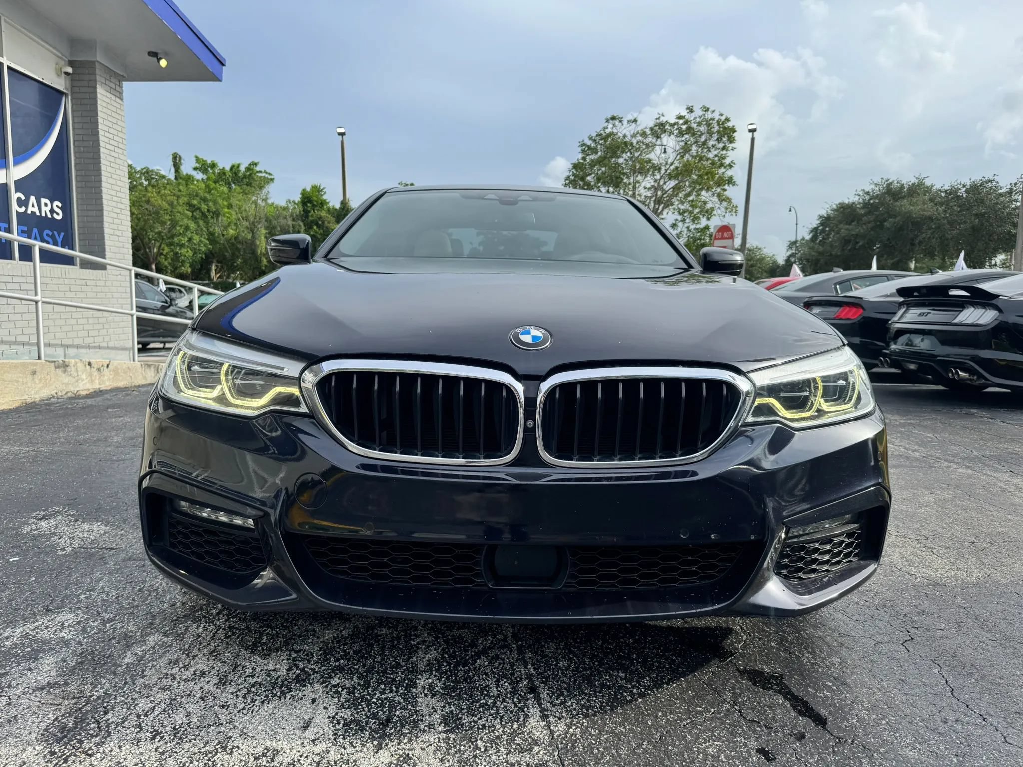 Used 2018 BMW 540i RWD image 3