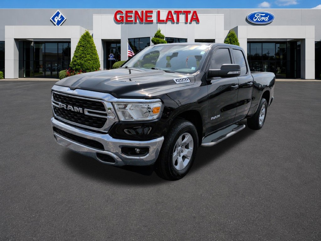Used 2022 RAM 1500 Big Horn AWD/4WD image 3