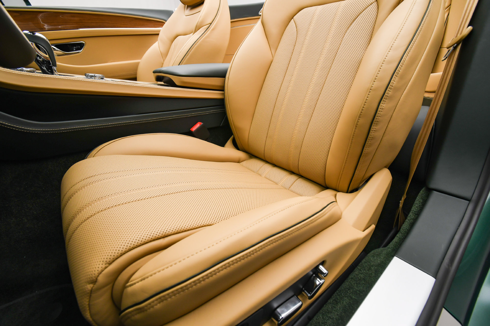 New 2026 Bentley Continental GT AWD/4WD image 47