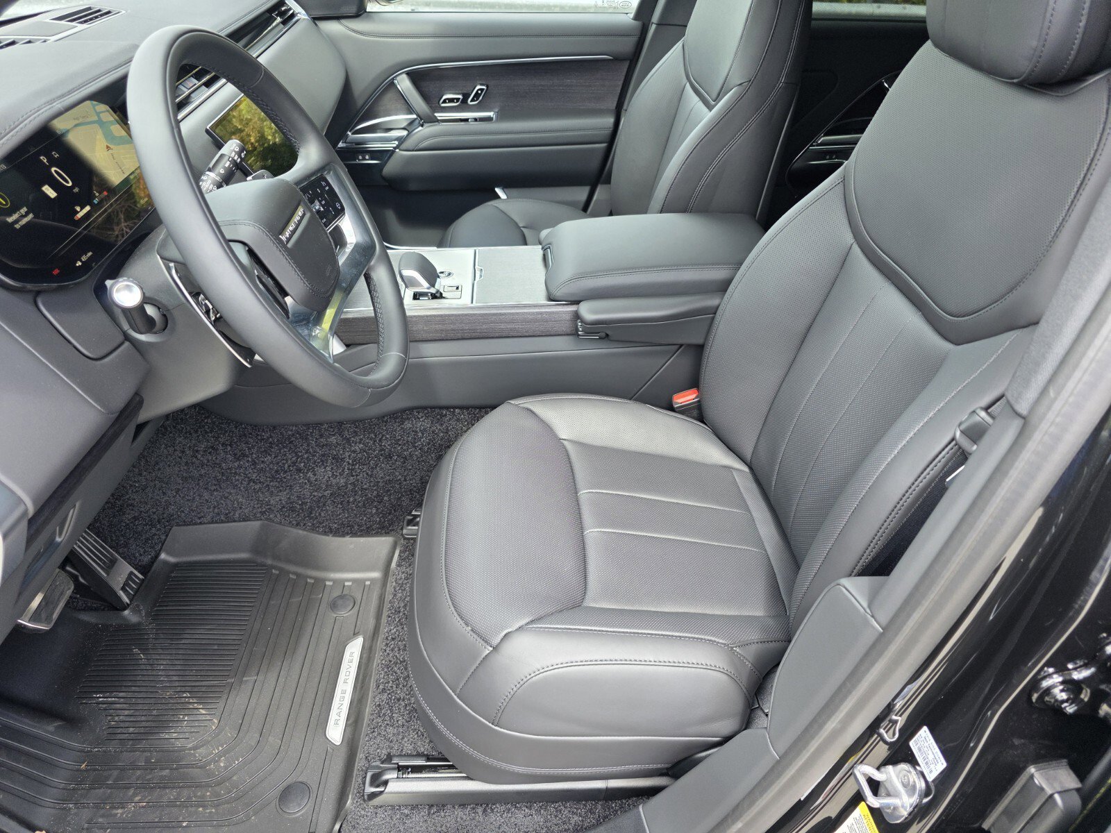 New 2026 Land Rover Range Rover Long Wheelbase SE AWD/4WD image 10