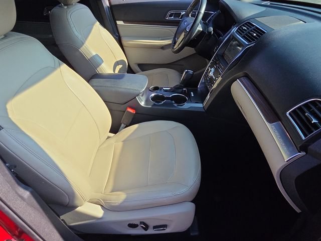 Used 2018 Ford Explorer Limited w/ Equipment Group 301A FWD image 19