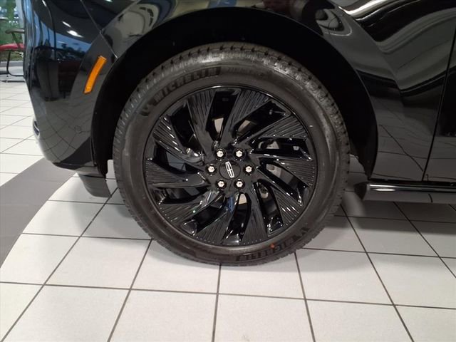 Certified 2025 Lincoln Navigator Reserve w/ Jet Appearance Package image 25