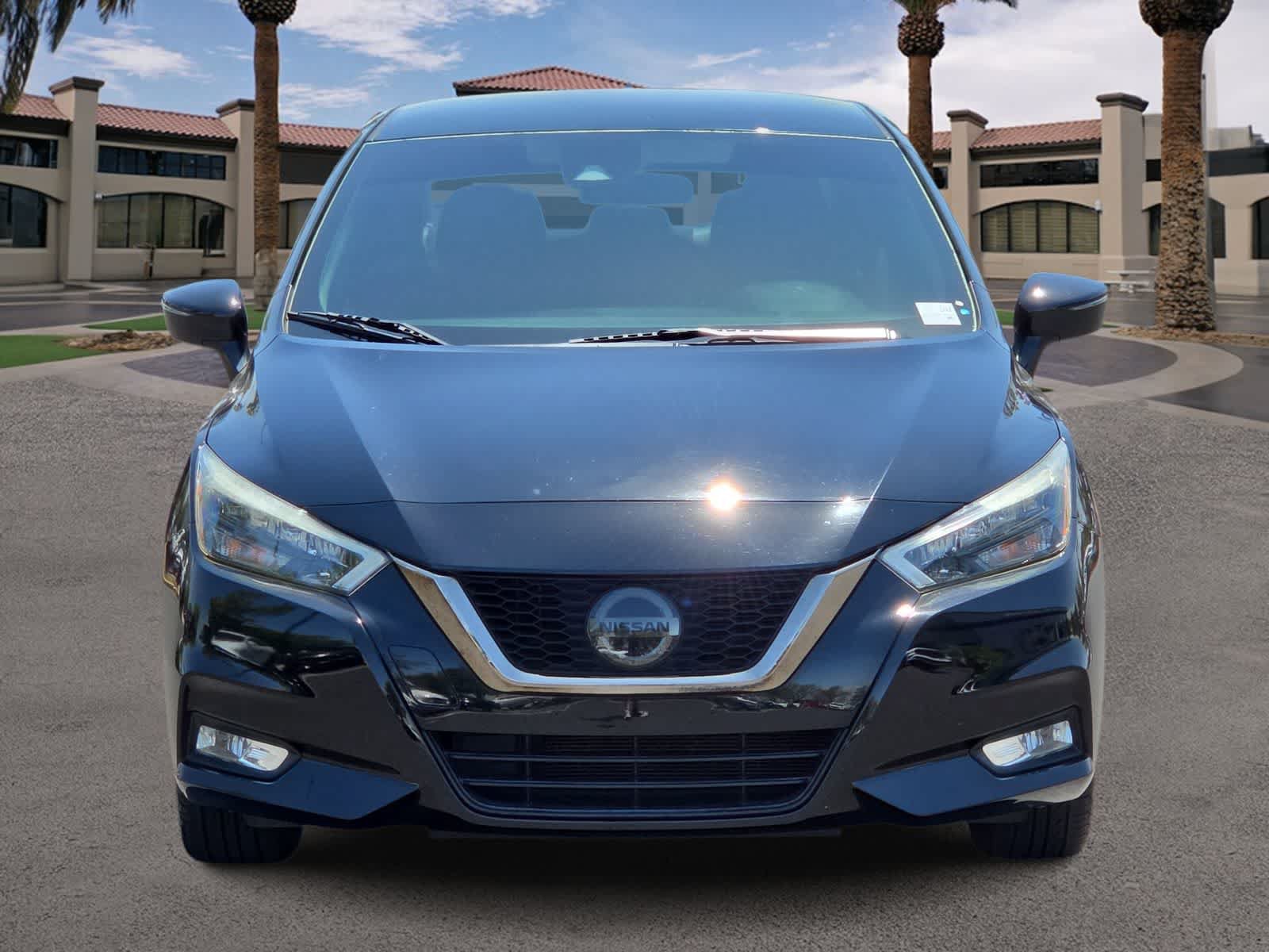 Used 2020 Nissan Versa SR FWD image 4