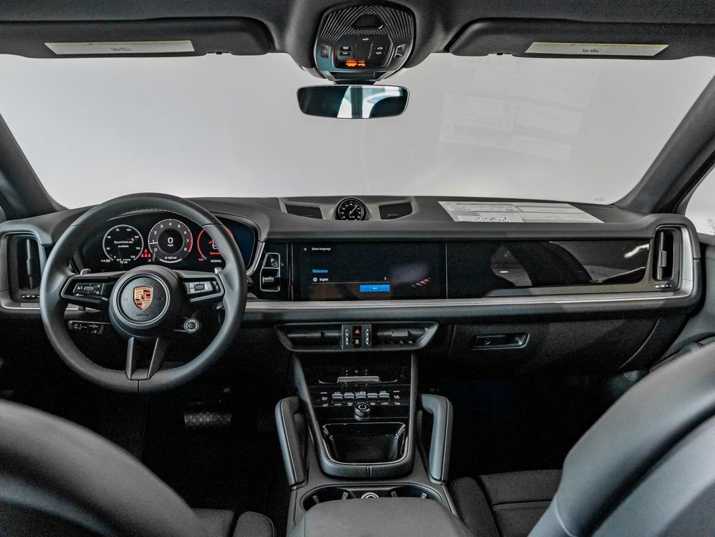 Certified 2025 Porsche Cayenne Coupe AWD/4WD image 20