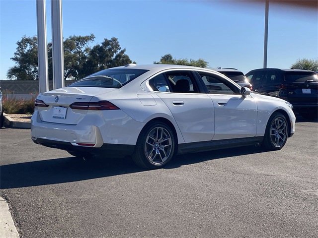 Certified 2025 BMW i5 eDrive40i w/ Premium Package image 7