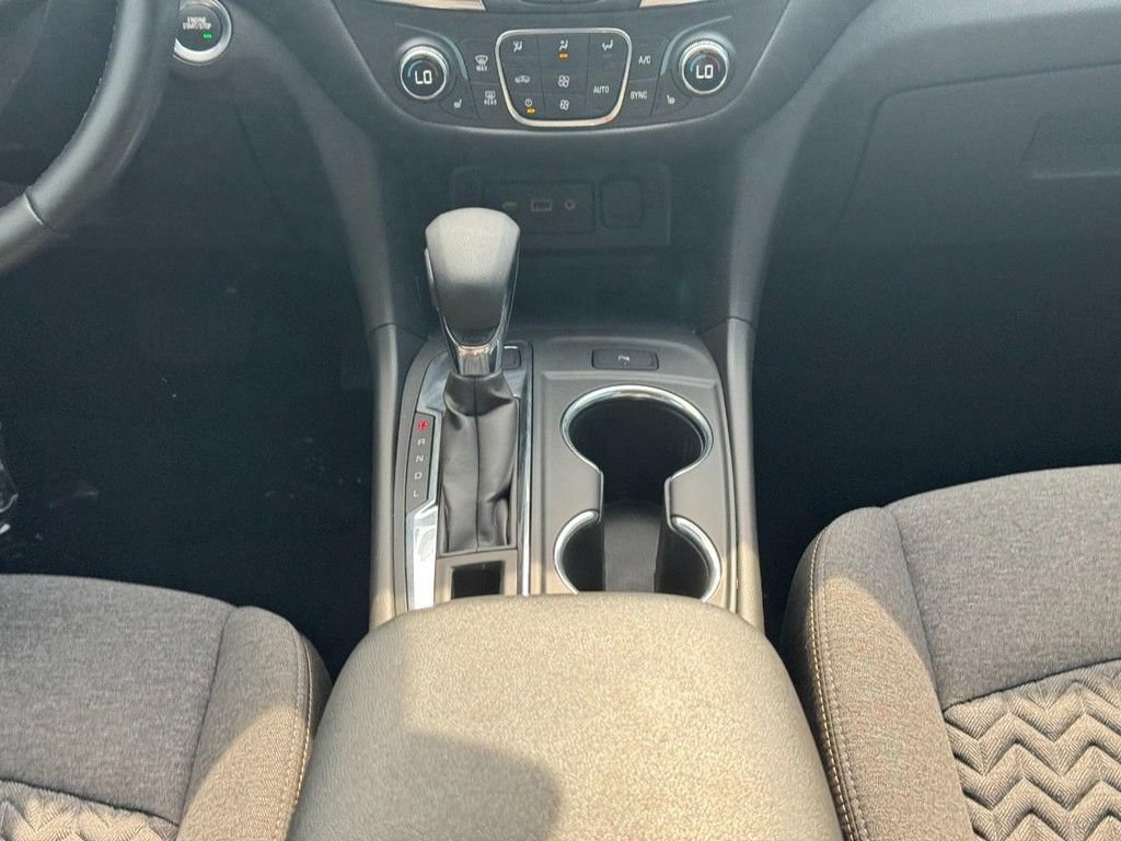 Used 2023 Chevrolet Equinox LT AWD/4WD image 19