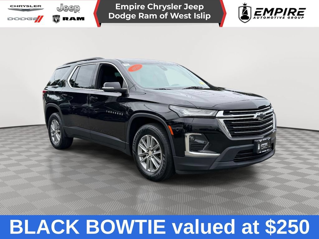 Used 2023 Chevrolet Traverse LT