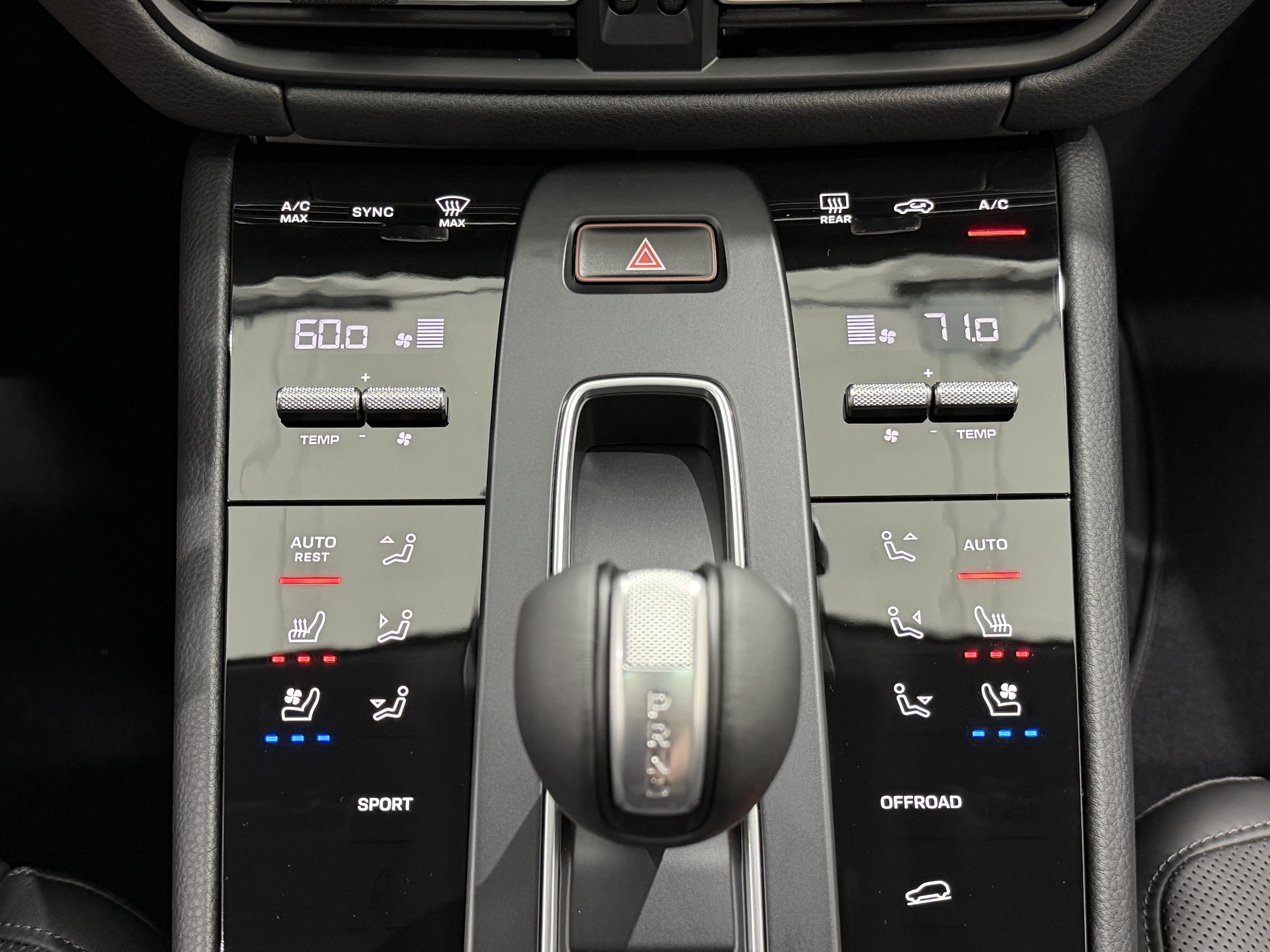 New 2026 Porsche Macan AWD/4WD image 40