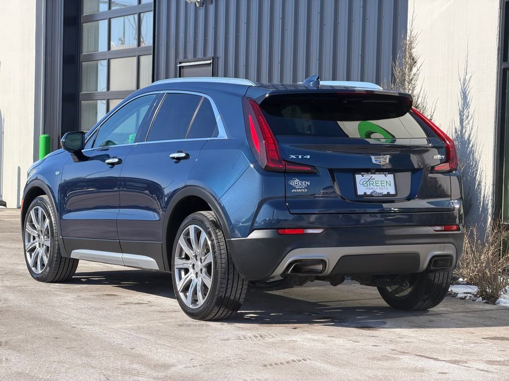 Used 2019 Cadillac XT4 Premium Luxury image 3