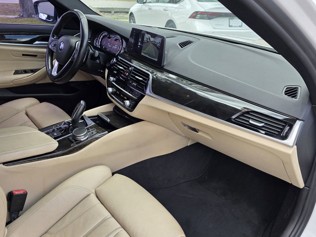 Used 2018 BMW 530e image 11