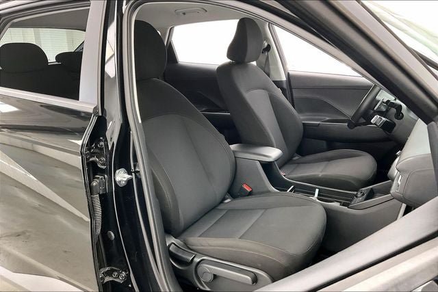 Certified 2024 Hyundai Kona SEL FWD image 7