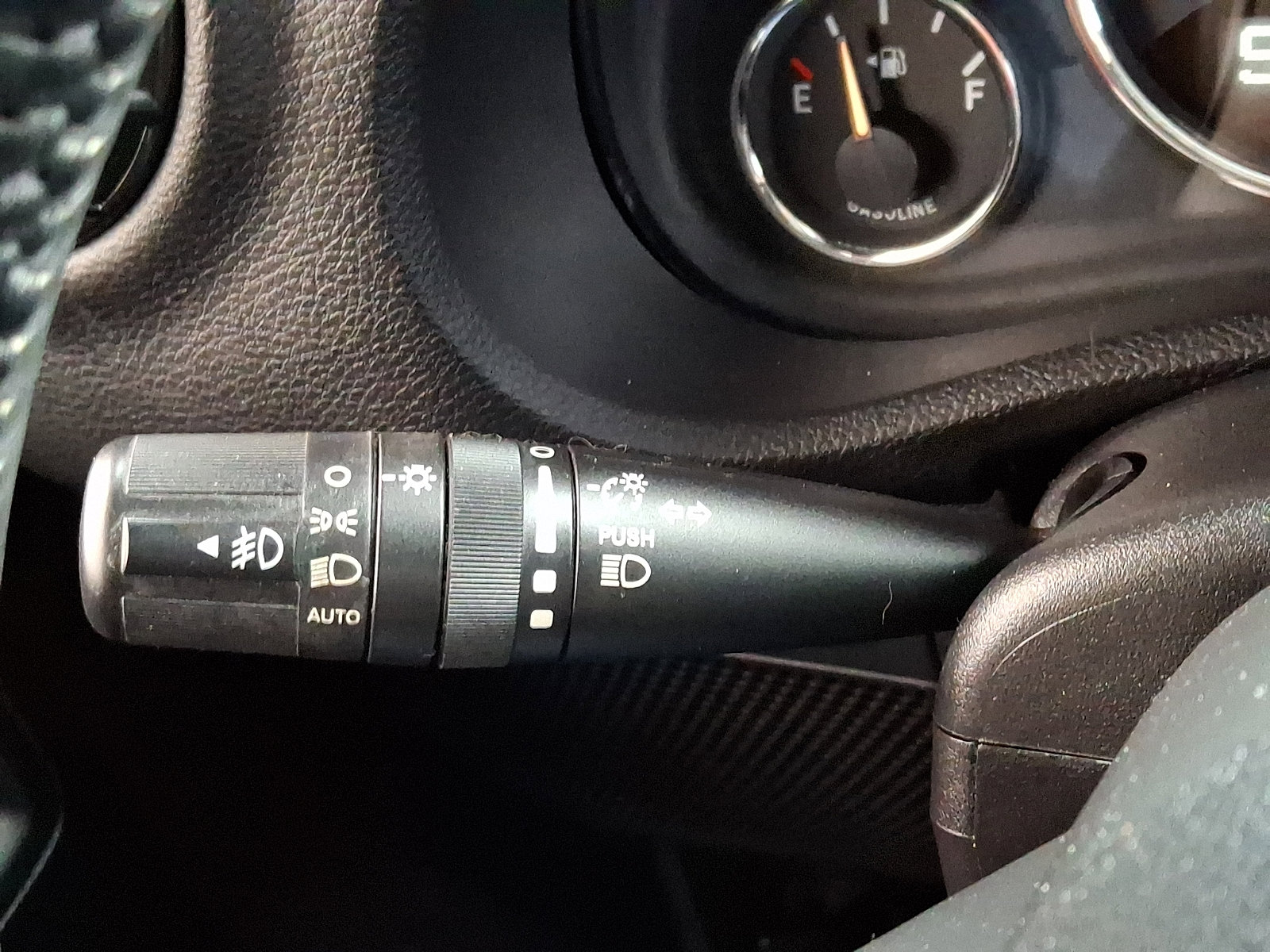 Used 2018 Jeep Wrangler Unlimited Rubicon image 26