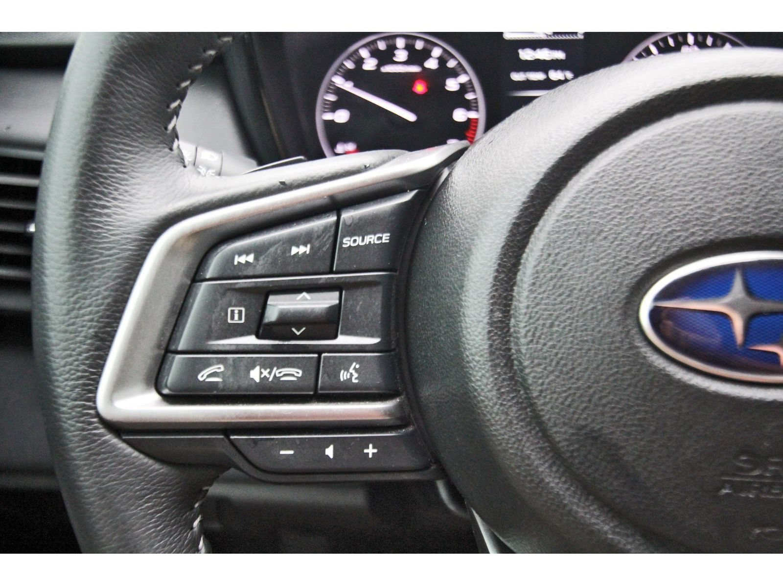Used 2023 Subaru Outback Premium AWD/4WD image 15