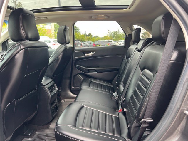 Used 2020 Ford Edge SEL w/ Convenience Package AWD/4WD image 19
