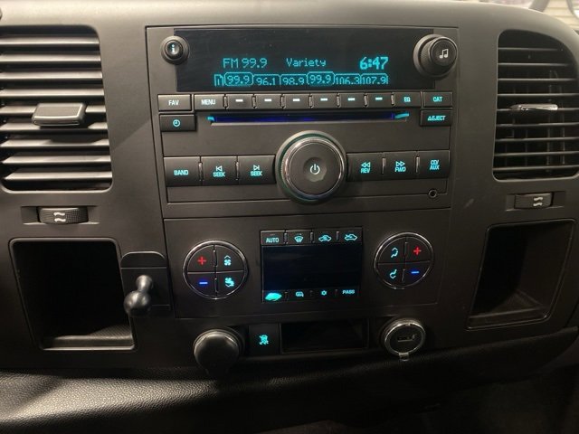 Used 2010 Chevrolet Silverado 1500 LT w/ Regional Value Package image 19