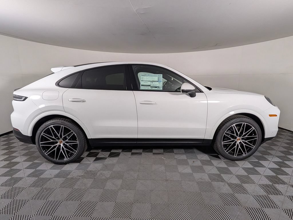 New 2026 Porsche Cayenne Coupe AWD/4WD image 8