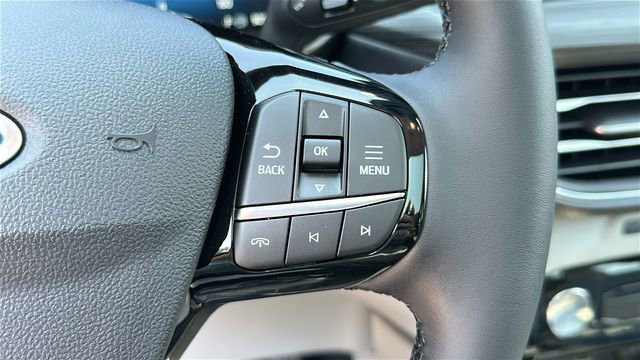 New 2025 Ford Escape SE w/ PHEV Premium Package FWD image 25
